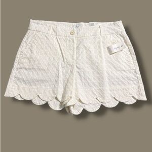 Crown & Ivy size 10 white dainty Shelby scalloped 4” inseam shorts new